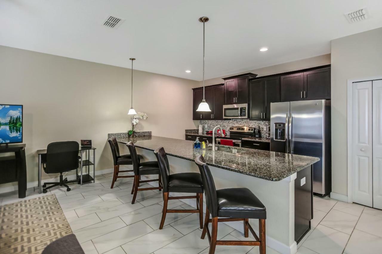 C - New 4 Bedroom Home - 5 Miles To Disney - Free Water Park - Private Pool Kissimmee Exteriör bild