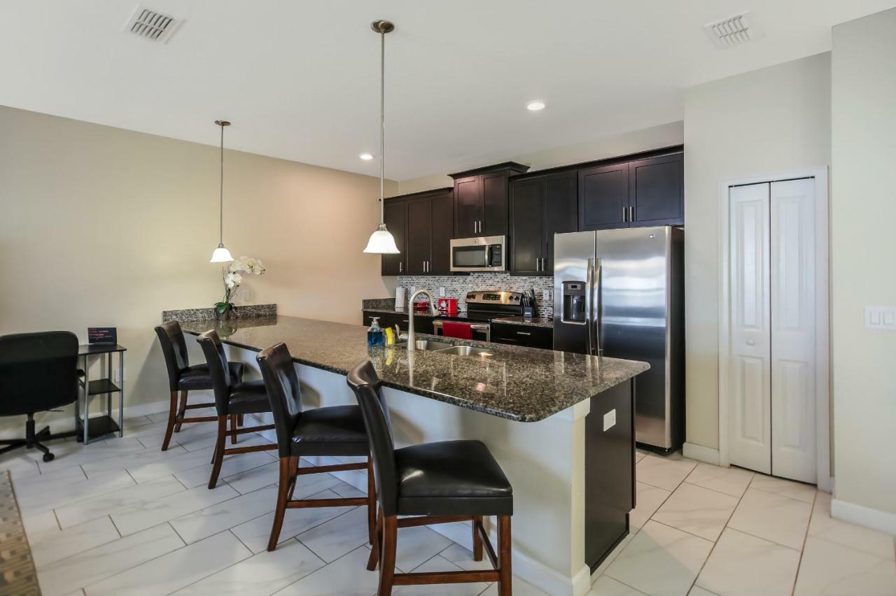 C - New 4 Bedroom Home - 5 Miles To Disney - Free Water Park - Private Pool Kissimmee Exteriör bild