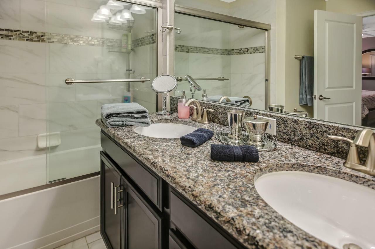 C - New 4 Bedroom Home - 5 Miles To Disney - Free Water Park - Private Pool Kissimmee Exteriör bild