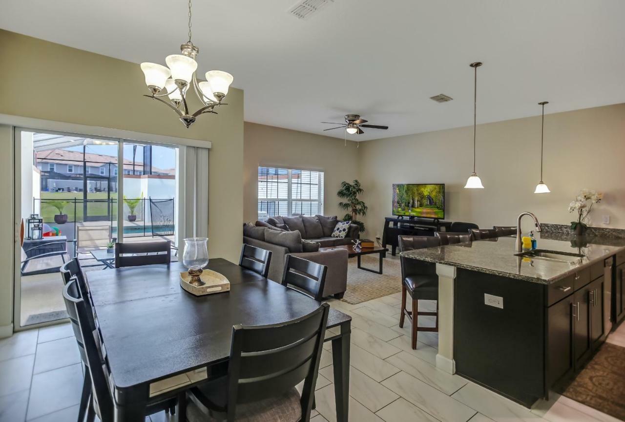 C - New 4 Bedroom Home - 5 Miles To Disney - Free Water Park - Private Pool Kissimmee Exteriör bild